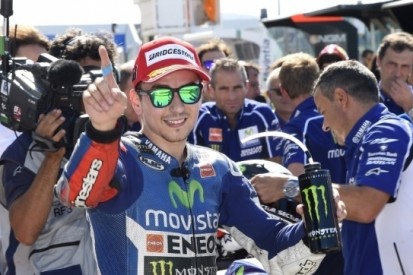 Lorenzo eist eerste pole voor zich op, Marquez naar P4