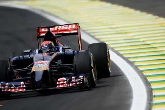 Verstappen rijdt zesde tijd in eerste training Brazilië