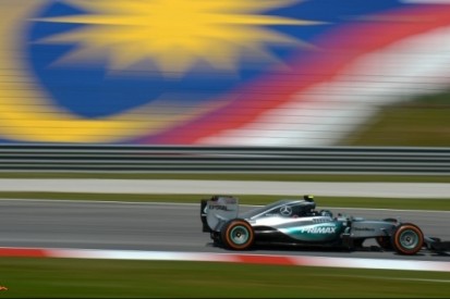 Rosberg rapste in eerste training Maleisië, Verstappen zevende