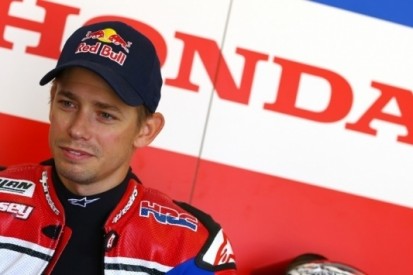 Stoner samen met Van der Mark in actie op Suzuka