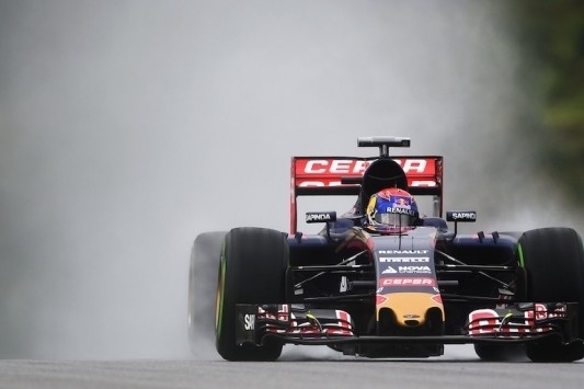 Verstappen: "Zevende of achtste plek is zeker mogelijk"