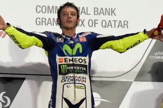 Rossi schrijft seizoensopener in Qatar op zijn naam