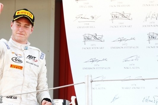 Vandoorne verzilvert pole-position na gewaagde strategie