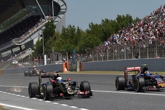 Touché met teamgenoot Grosjean funest voor Maldonado