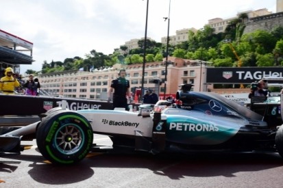 Hamilton voortvarend uit de startblokken: "Prima dag"