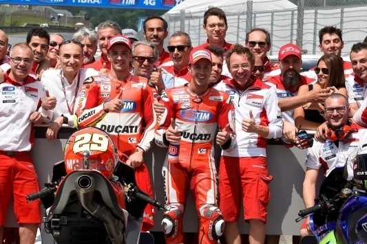 Iannone met toprondje naar eerste pole in thuiswedstrijd