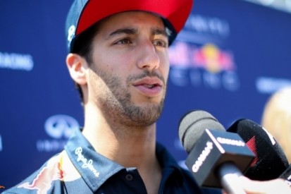 Ricciardo en Sainz geven F1-demo's in hartje Mexico-Stad