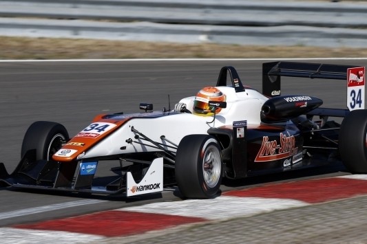 Pommer wint, Leclerc verliest leiding in kampioenschap