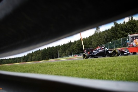 McLaren likt wonden na dramatisch optreden in Spa