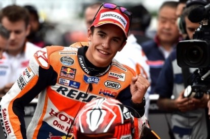 Marquez verpulvert ronderecord en pakt pole op Silverstone