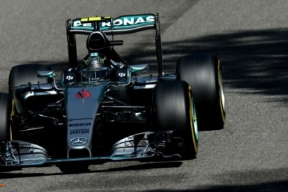 Rosberg baalt van probleem: "Maar ik geef niet op"