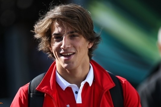 Merhi zet punt achter Formule Renault 3.5-seizoen