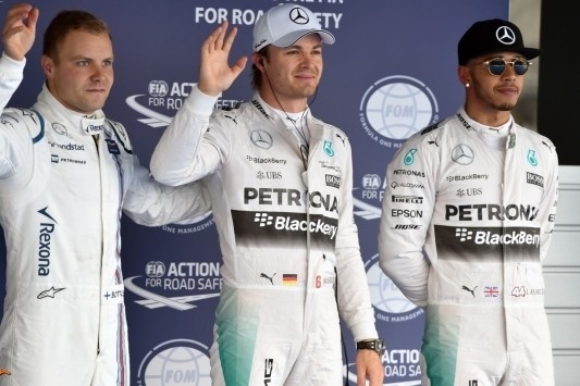 Rosberg is Hamilton de baas in kwalificatie, Verstappen P9