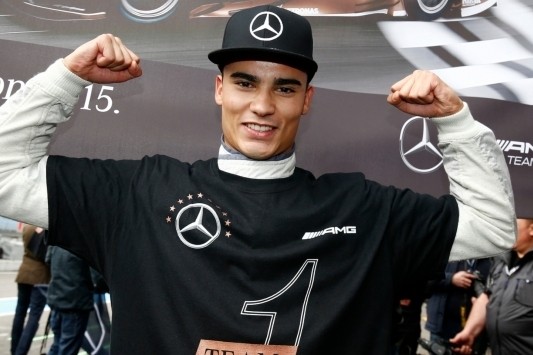 Wehrlein kroont zich tot nieuwe DTM-kampioen