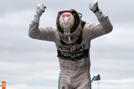 HAMILTON GRIJPT TITEL IN AUSTIN, VERSTAPPEN VIERDE