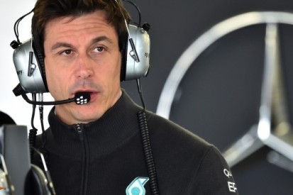 Wolff legt uit: "Extra stop was voorzorgsmaatregel"