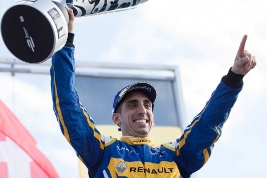 Excellerende Buemi pakt tweede seizoenszege in Uruguay