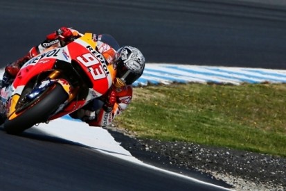Marquez merkt verbetering, Pedrosa komt ten val