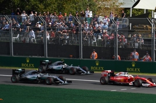 Vettel: "Met SF-16H kunnen we Mercedes onder druk zetten"