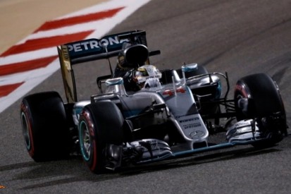 Wolff: "Schade kostte Hamilton seconde per ronde"