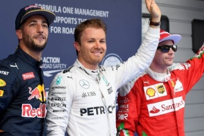 Rosberg op pole na roerige kwalificatie in China