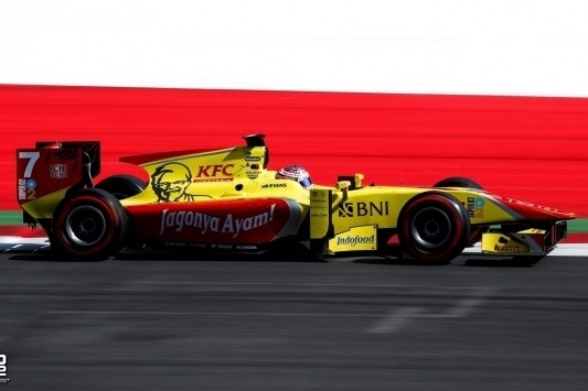 Evans wint spectaculaire GP2-openingsrace op Red Bull Ring