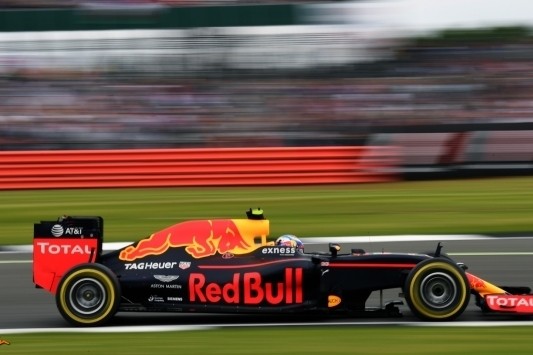 Pirelli adviseert teams: maximaal vijftien rondjes op softs