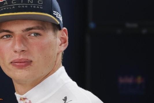 Perez wil opheldering na verdedigende acties Verstappen
