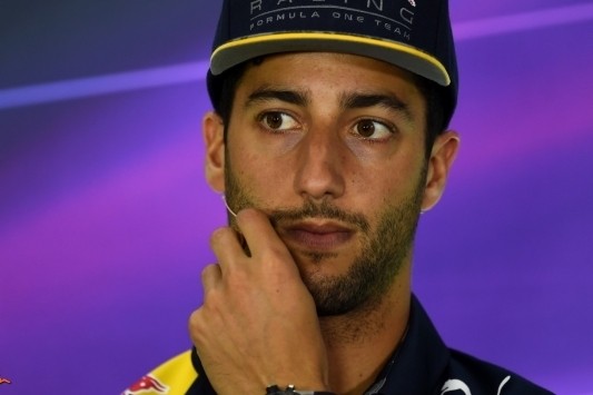 Ricciardo: "Onder indruk van snelheid van Max' oma"