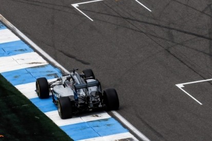 Hamilton kan opgelucht ademhalen na bezoek aan stewards