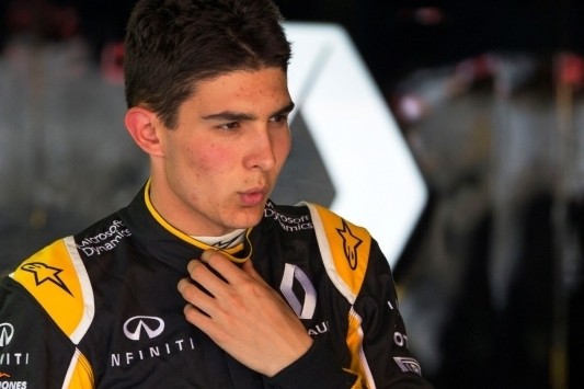 Kersvers F1-coureur Ocon: "Kans met beide handen pakken"