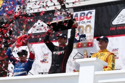 Power doet uitstekende zaken met zege, Pagenaud crasht