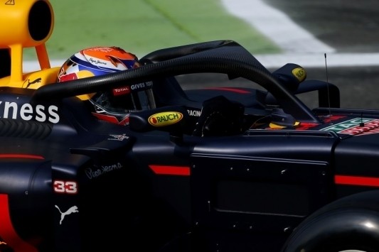 Verstappen: "Heb er even met Charlie over gesproken"