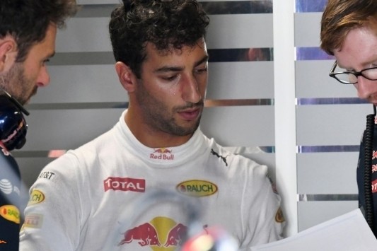 Ricciardo: "Vijfde en zesde is voor nu niet slecht"