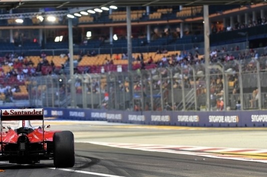 Nieuwe versnellingsbak voor Vettel en Grosjean