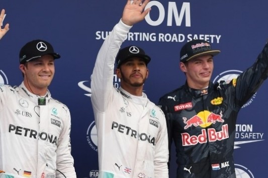 Hamilton superieur in kwalificatie, Verstappen derde