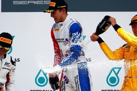Zege Dennis, Leclerc met ruime marge naar Abu Dhabi