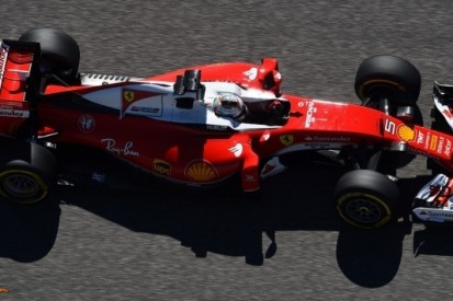 Vettel en Raikkonen niet blij: "Was een moeizame dag"
