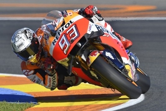 Marquez blijft Vinales voor in derde training Valencia