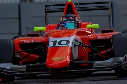 Red Bull stalt Kari in GP3, Leeds en Camara vallen af