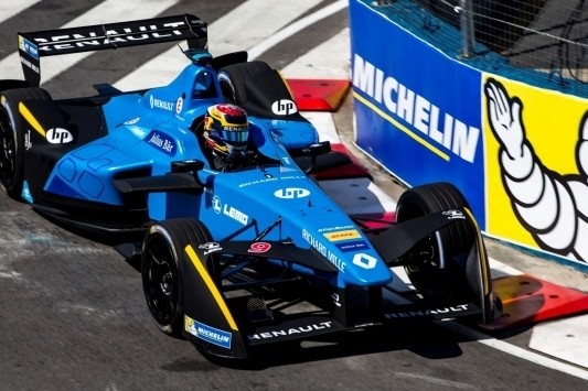 Drie uit drie voor Buemi na overwinning in Buenos Aires
