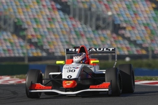 Opmeer meteen bovenaan bij Formule Renault 2.0-test
