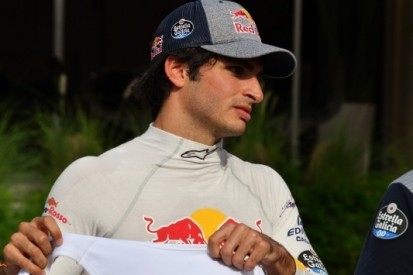Sainz valt stil na paarse tijd, Kvyat maakt fout