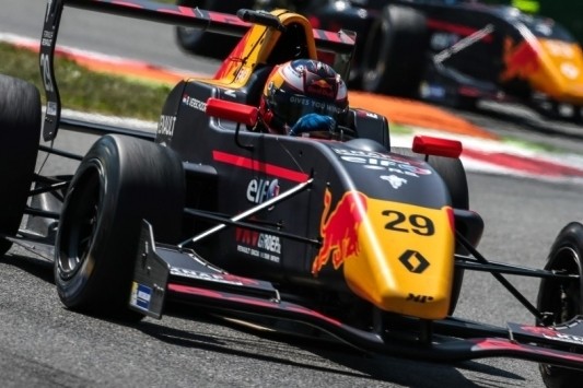 Verschoor zevende in tweede race, Opmeer in achterhoede