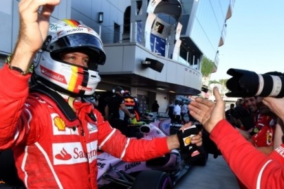 Eindelijk tweede poleposition voor Vettel in Ferrari-dienst