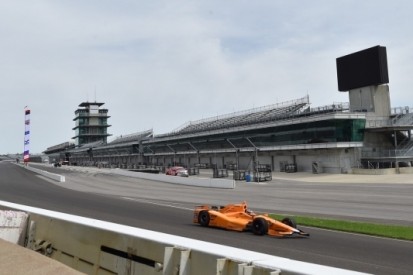 Alonso eenvoudig door 'Rookie Orientation Program'