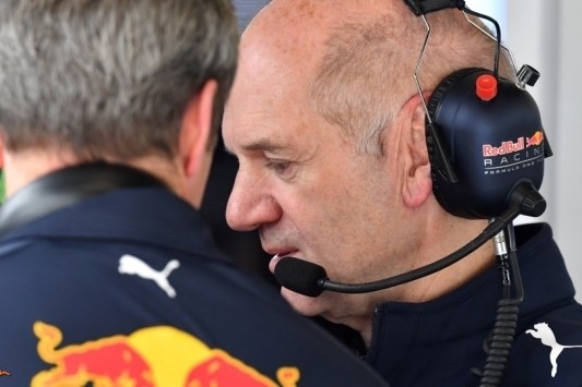 Newey ontfermt zich over RB13: "Als bezoekje aan de dokter"