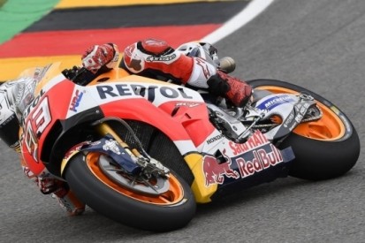 Marquez bovenaan, crashes kenmerken derde training
