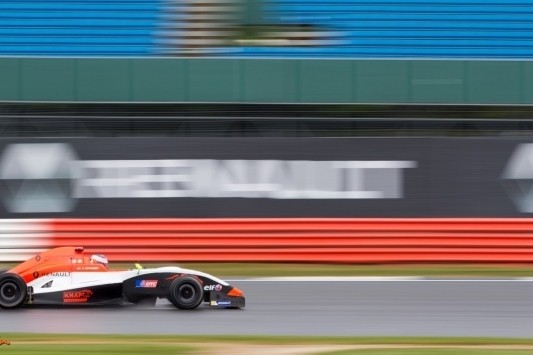 Opmeer pakt eerste punten in FR2.0, Verschoor valt uit