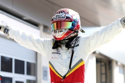 Zuid-Afrikaan Hyman wint in GP3, Alesi tweede